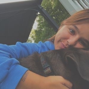 Meet your Posher, Alexina